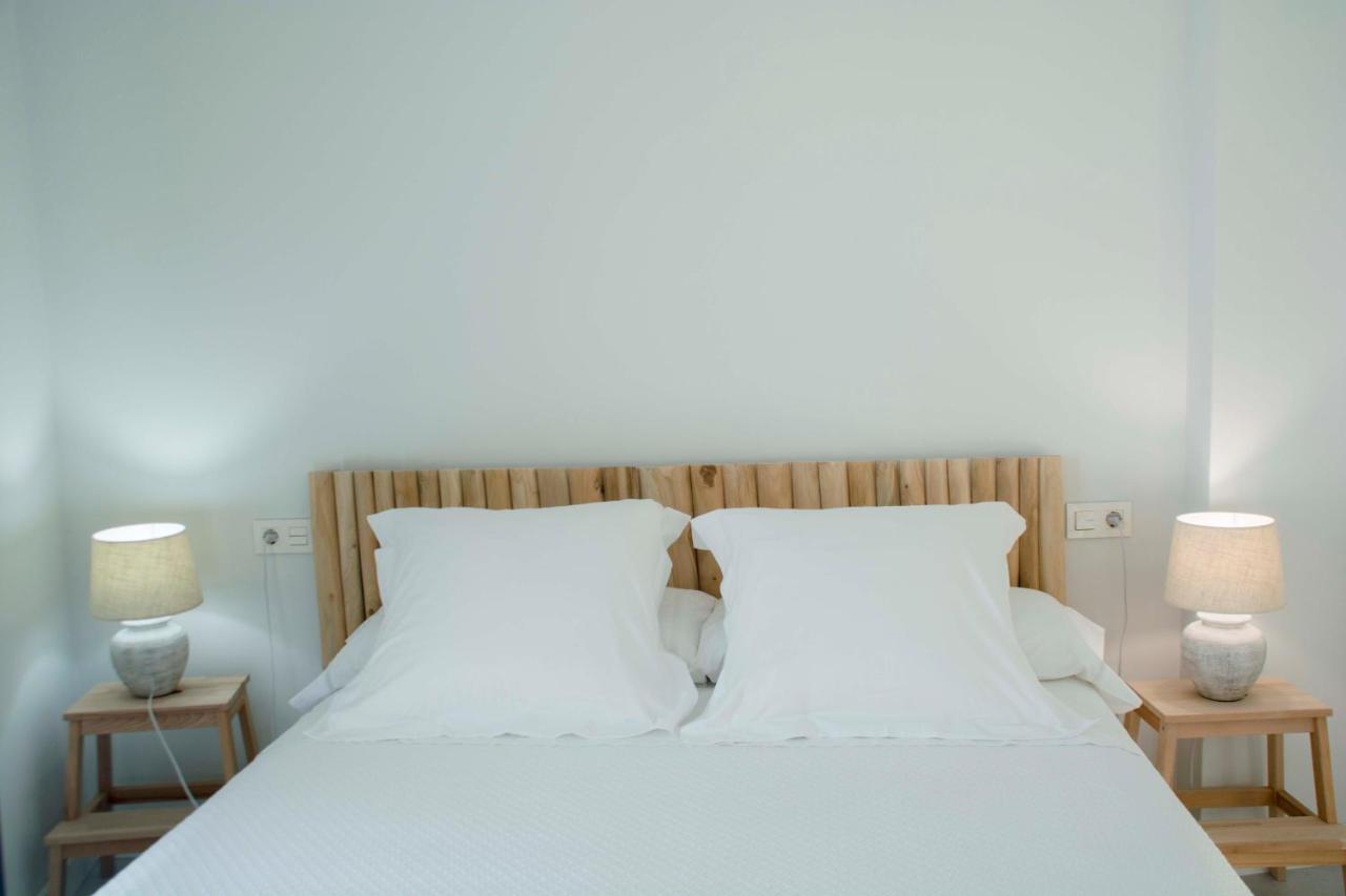 Apartamentos Madreselva Fernan Perez 외부 사진