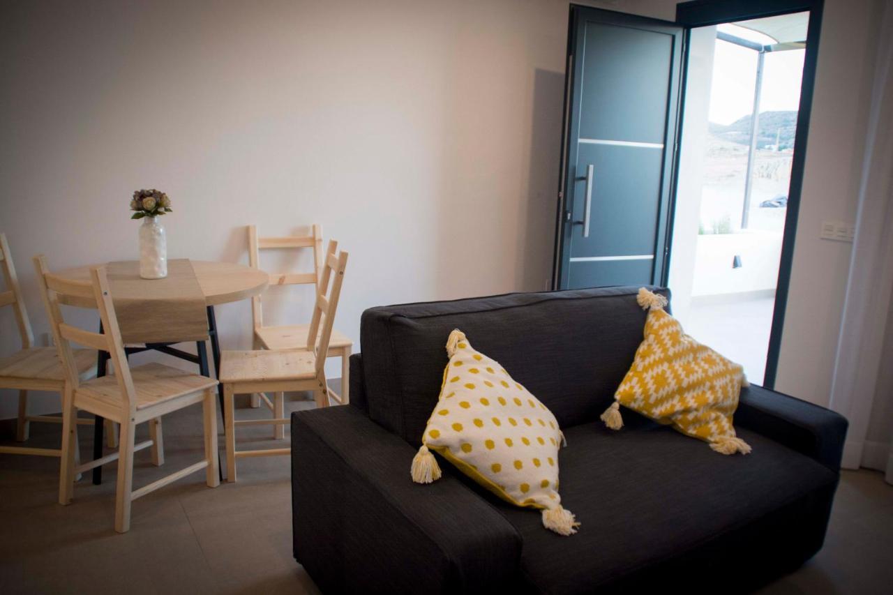 Apartamentos Madreselva Fernan Perez 외부 사진