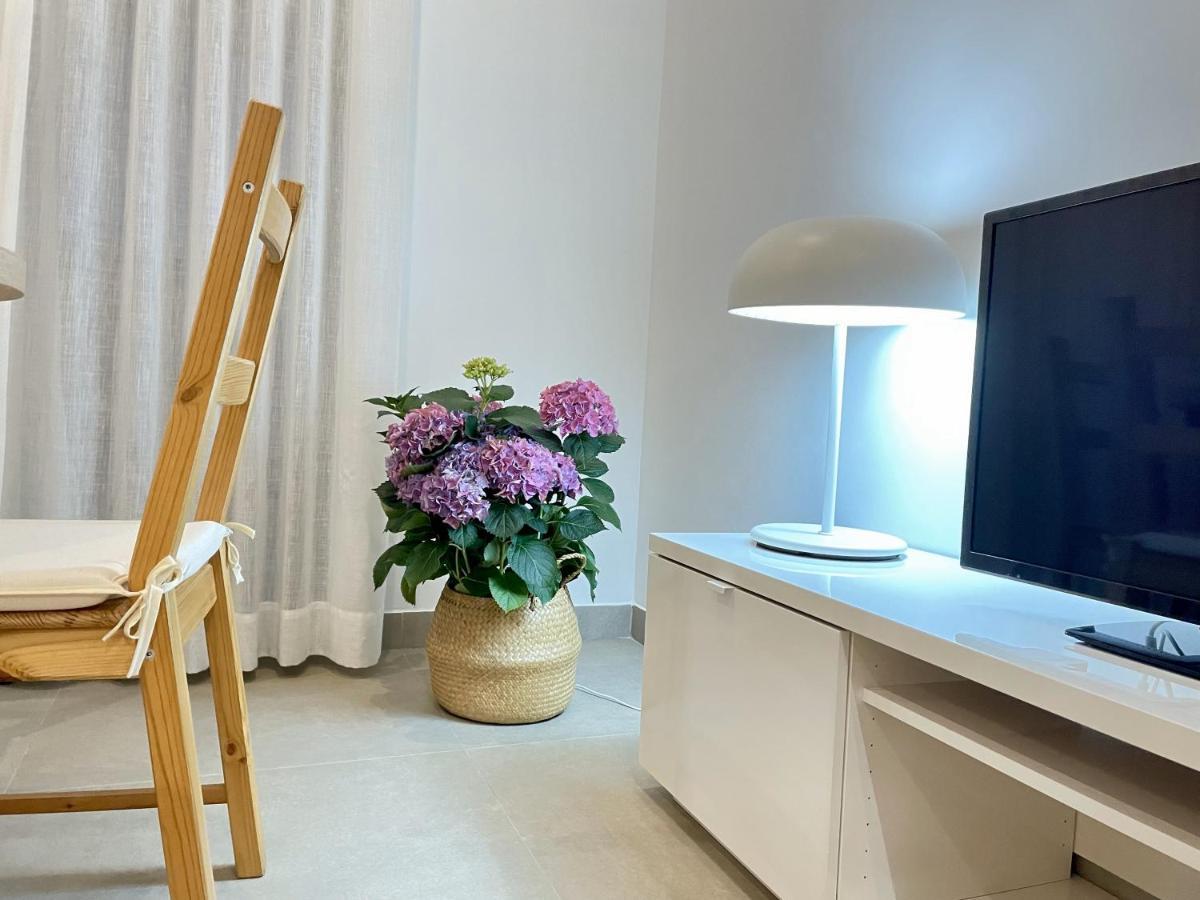Apartamentos Madreselva Fernan Perez 외부 사진