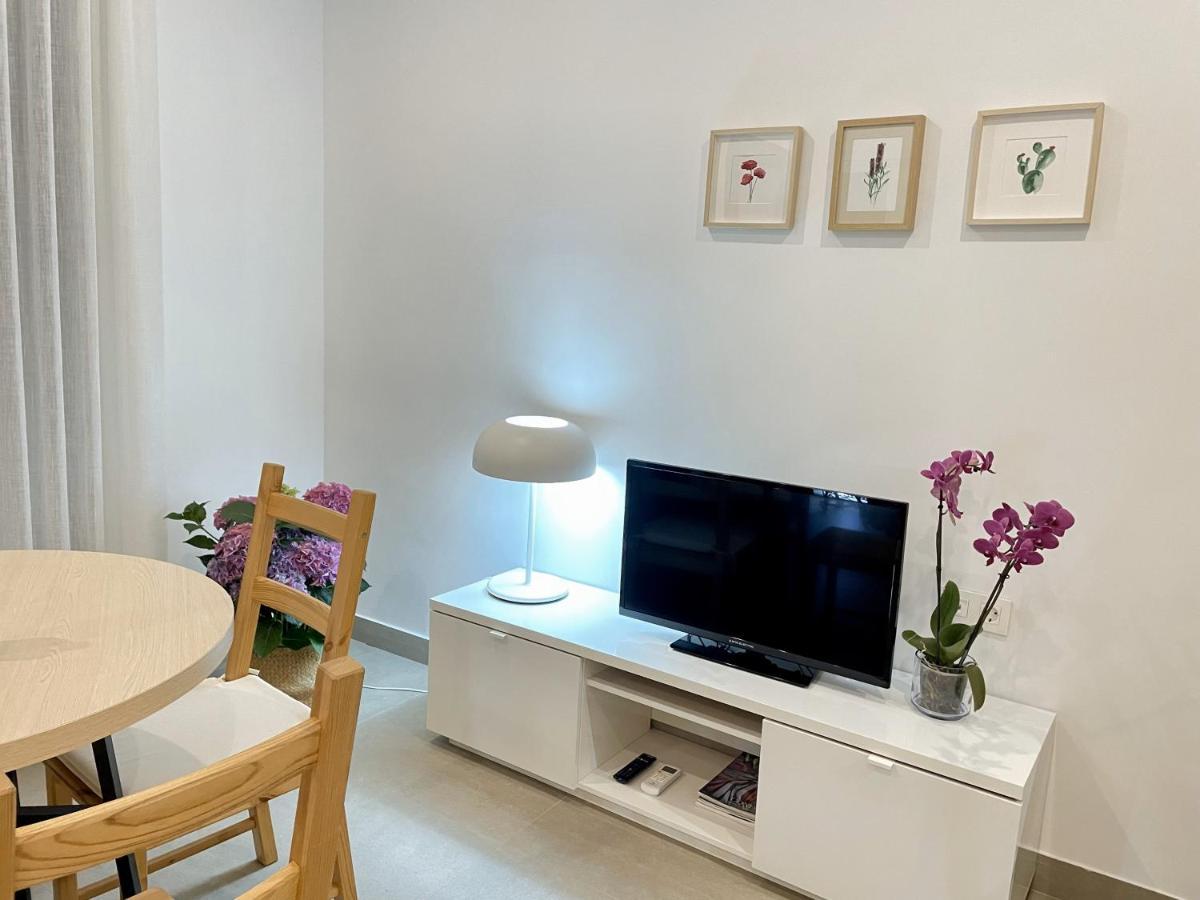 Apartamentos Madreselva Fernan Perez 외부 사진