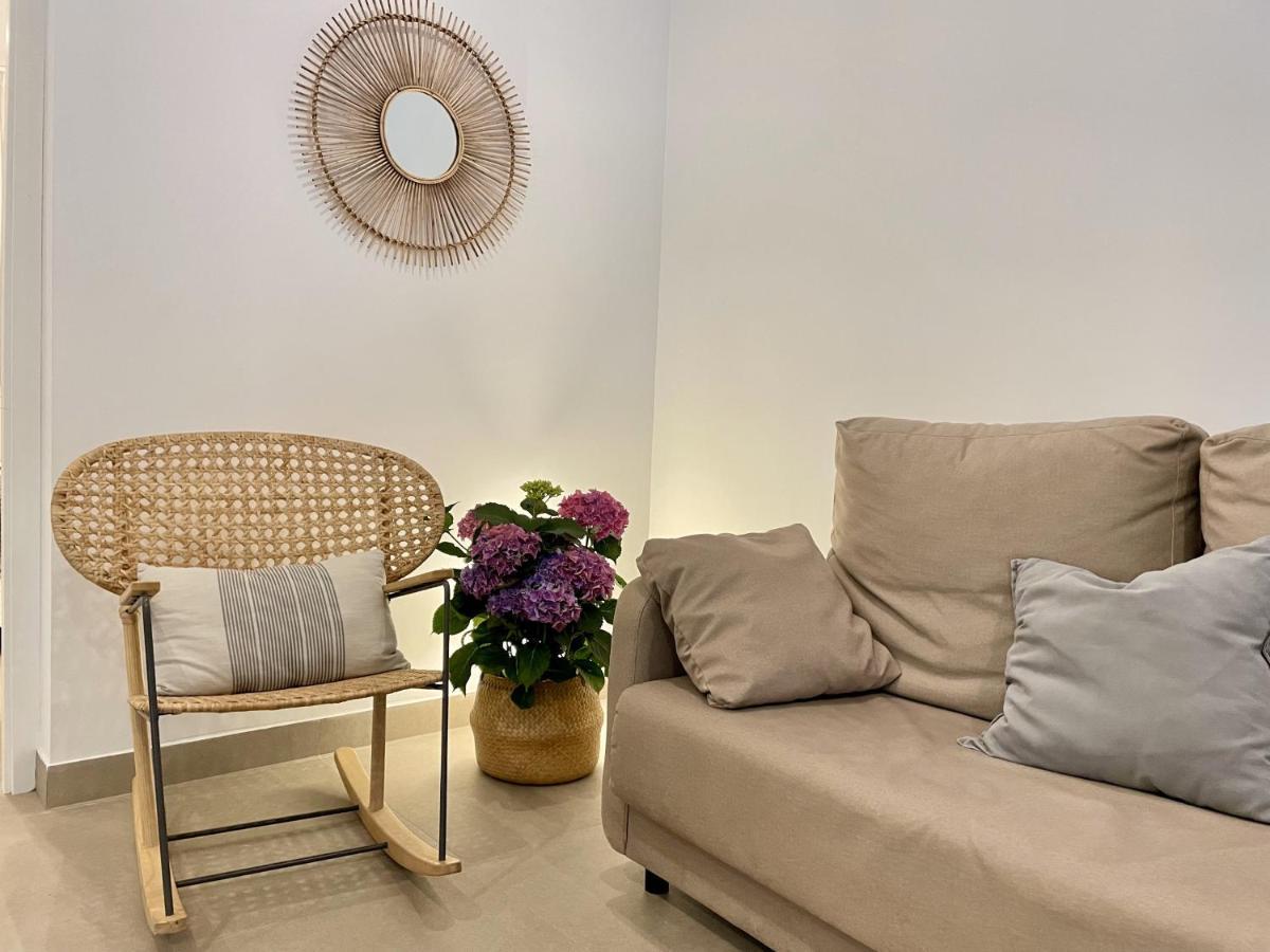 Apartamentos Madreselva Fernan Perez 외부 사진