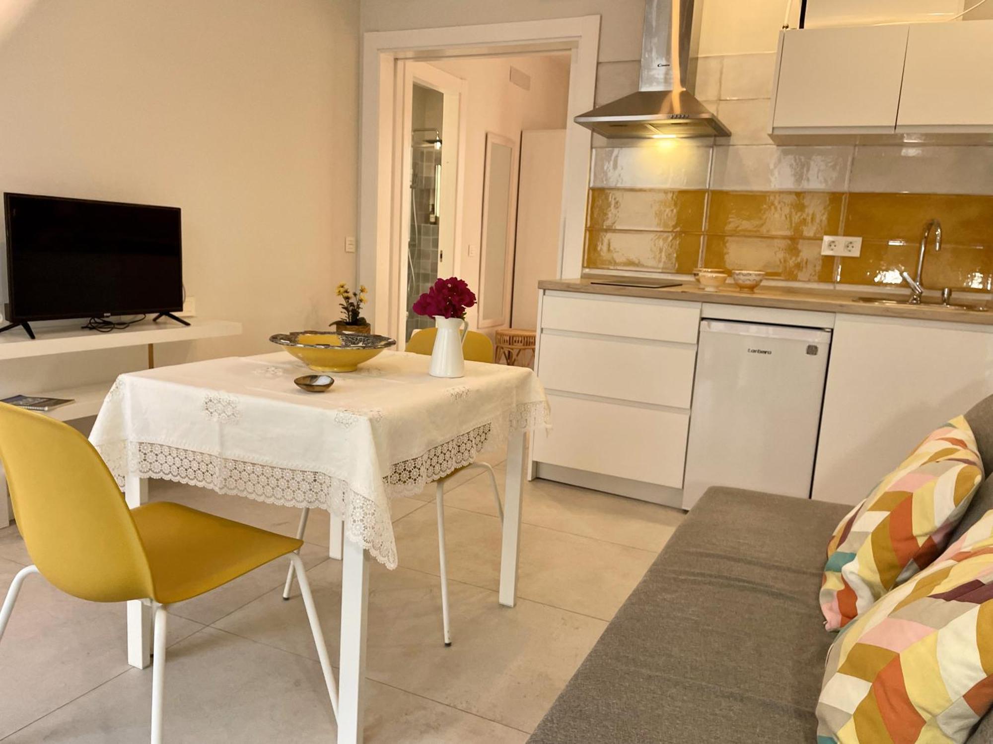 Apartamentos Madreselva Fernan Perez 외부 사진